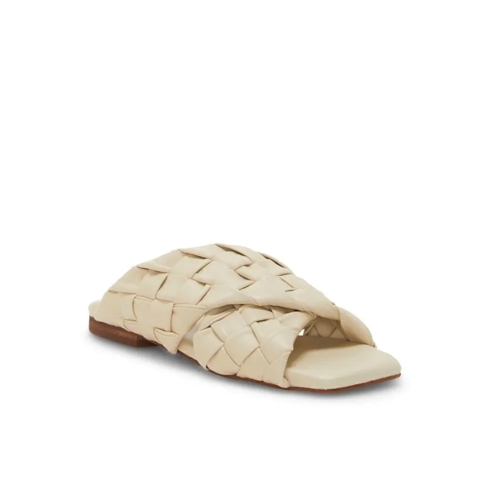 Vince Camuto 